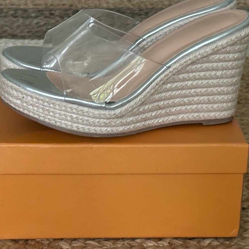 Varecola Slip on espadrille wedge sandals in original box.   Clear strap.